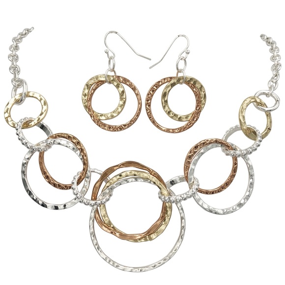 Hammered Rings Tri-tone Necklace Earrings Set - Picture 1 of 3